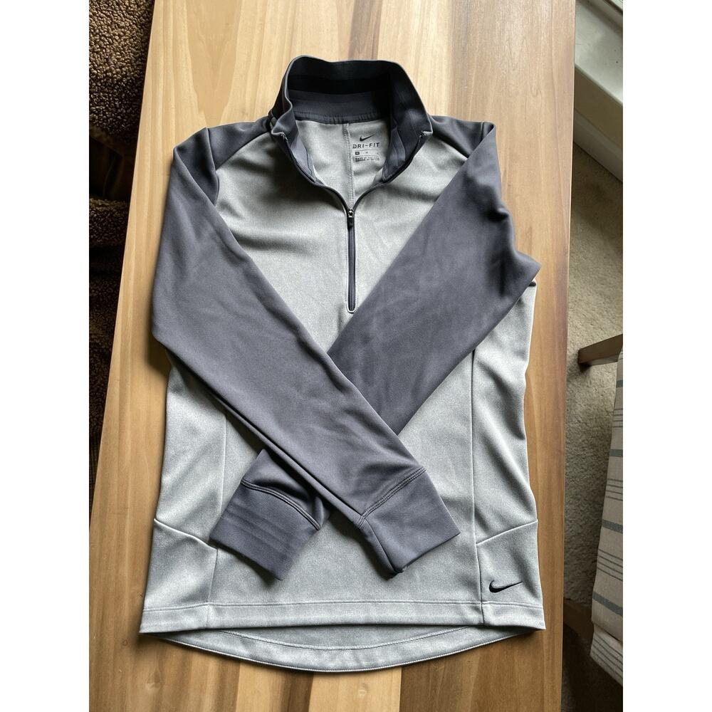 Nike Women’s Medium Dri-Fit 1/4 Zip Pullover Gray